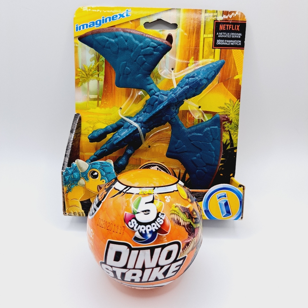 Dino Bundle Jurassic World Camp Cretaceous Figure & 13 Toy Dino Strike Ball